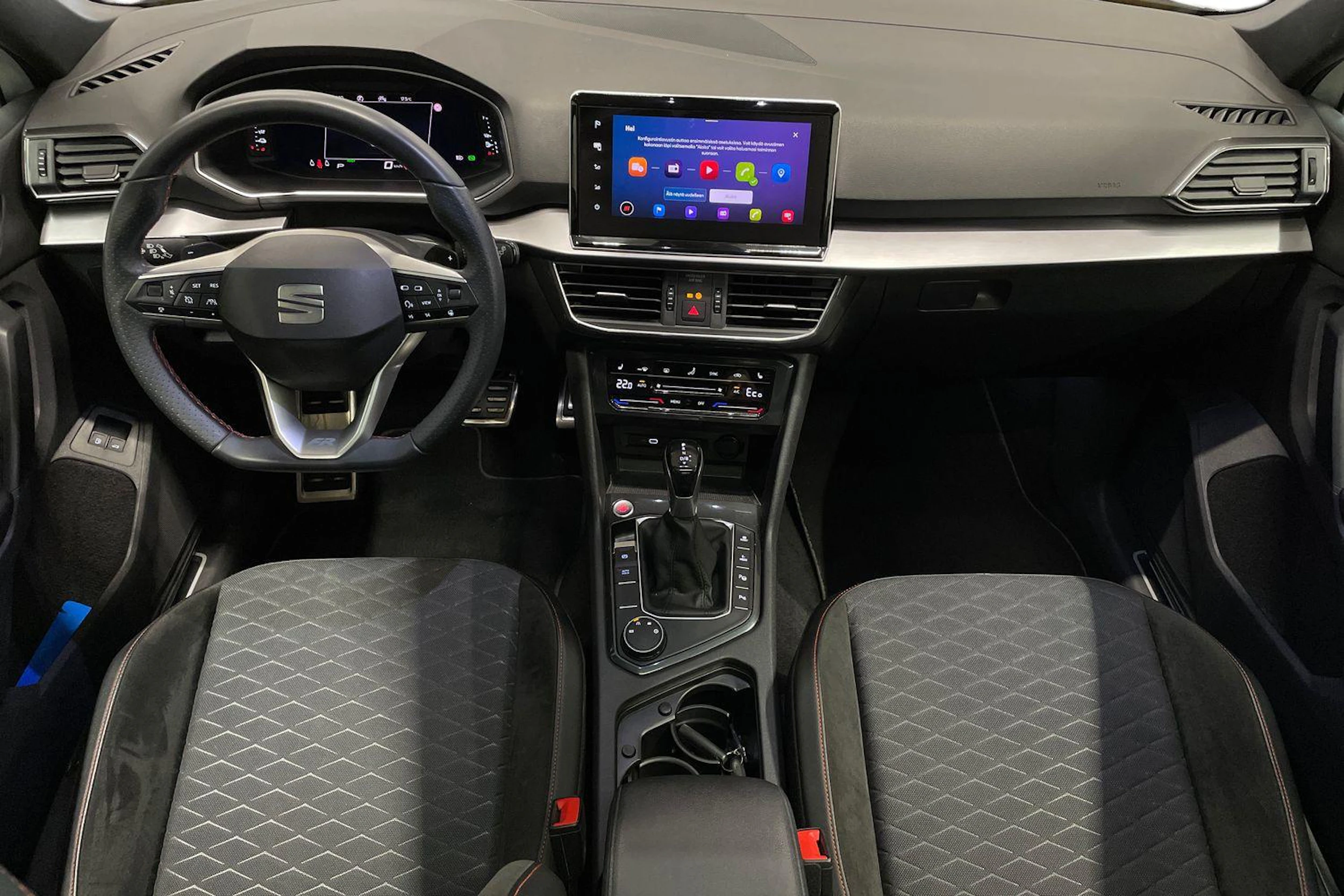 valkoinen SEAT Tarraco 2021 kuva 9.