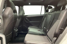 valkoinen SEAT Tarraco 2021 kuva 11.