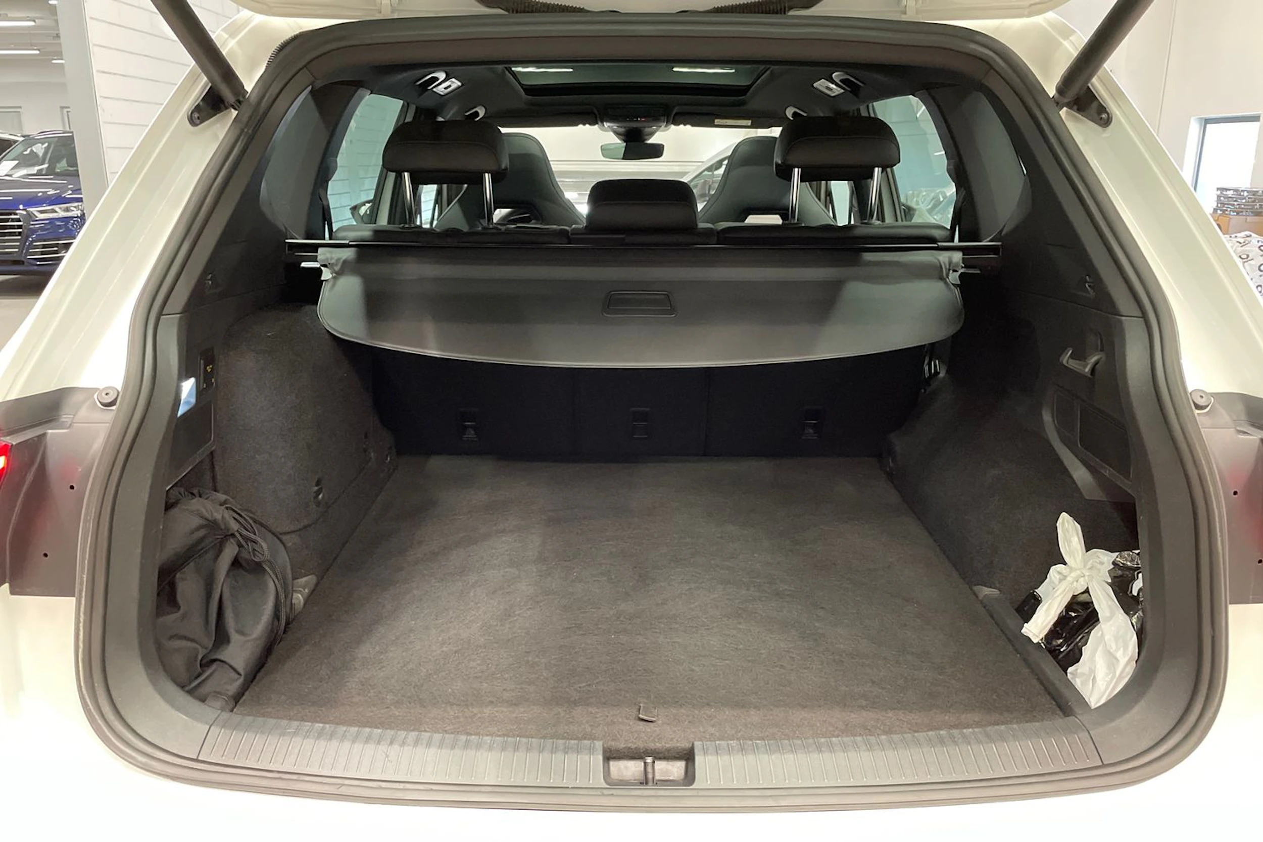 valkoinen SEAT Tarraco 2021 kuva 15.