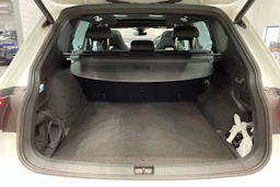 valkoinen SEAT Tarraco 2021 kuva 15.