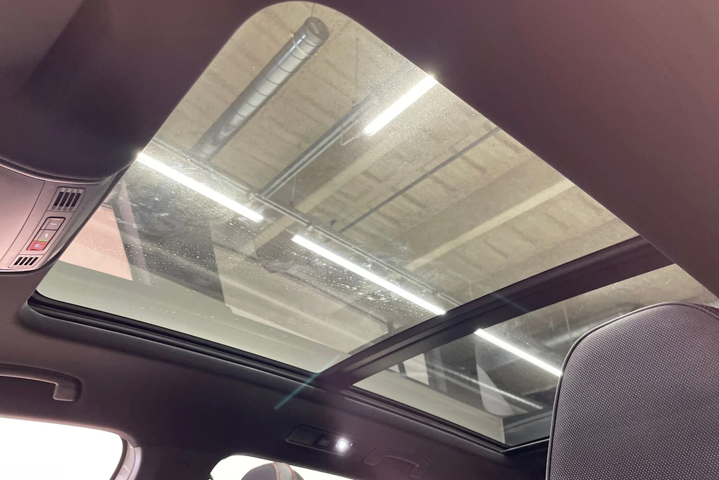 valkoinen SEAT Tarraco 2021 kuva 28.