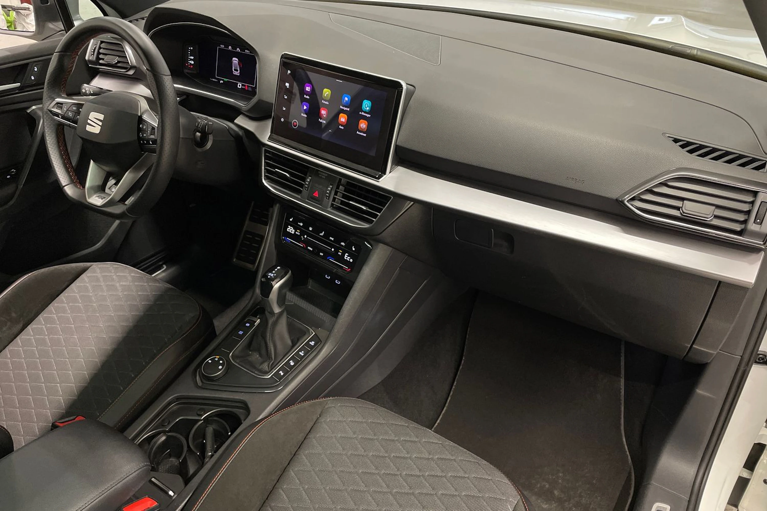 valkoinen SEAT Tarraco 2021 kuva 31.