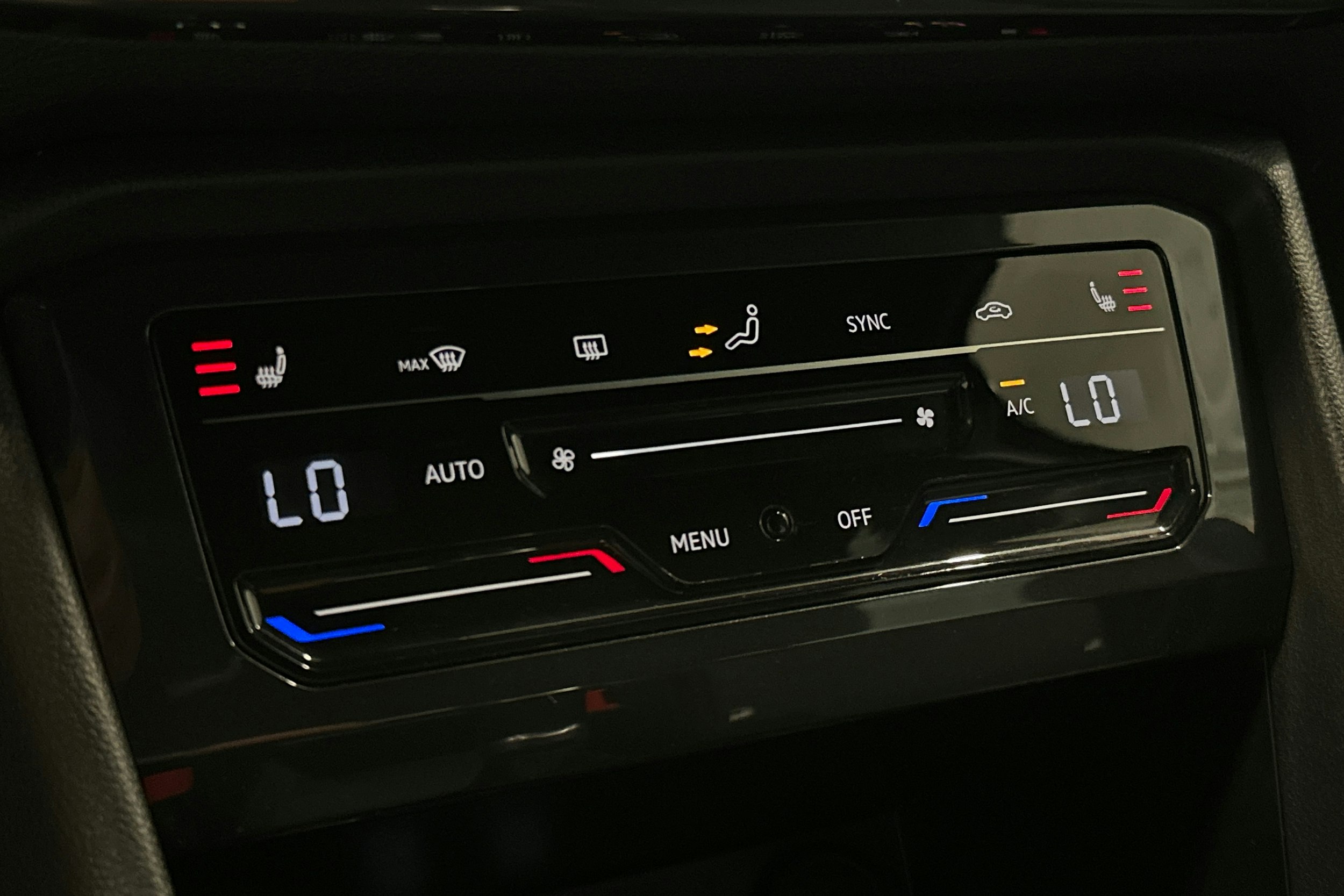 sininen SEAT Tarraco 2021 kuva 24.