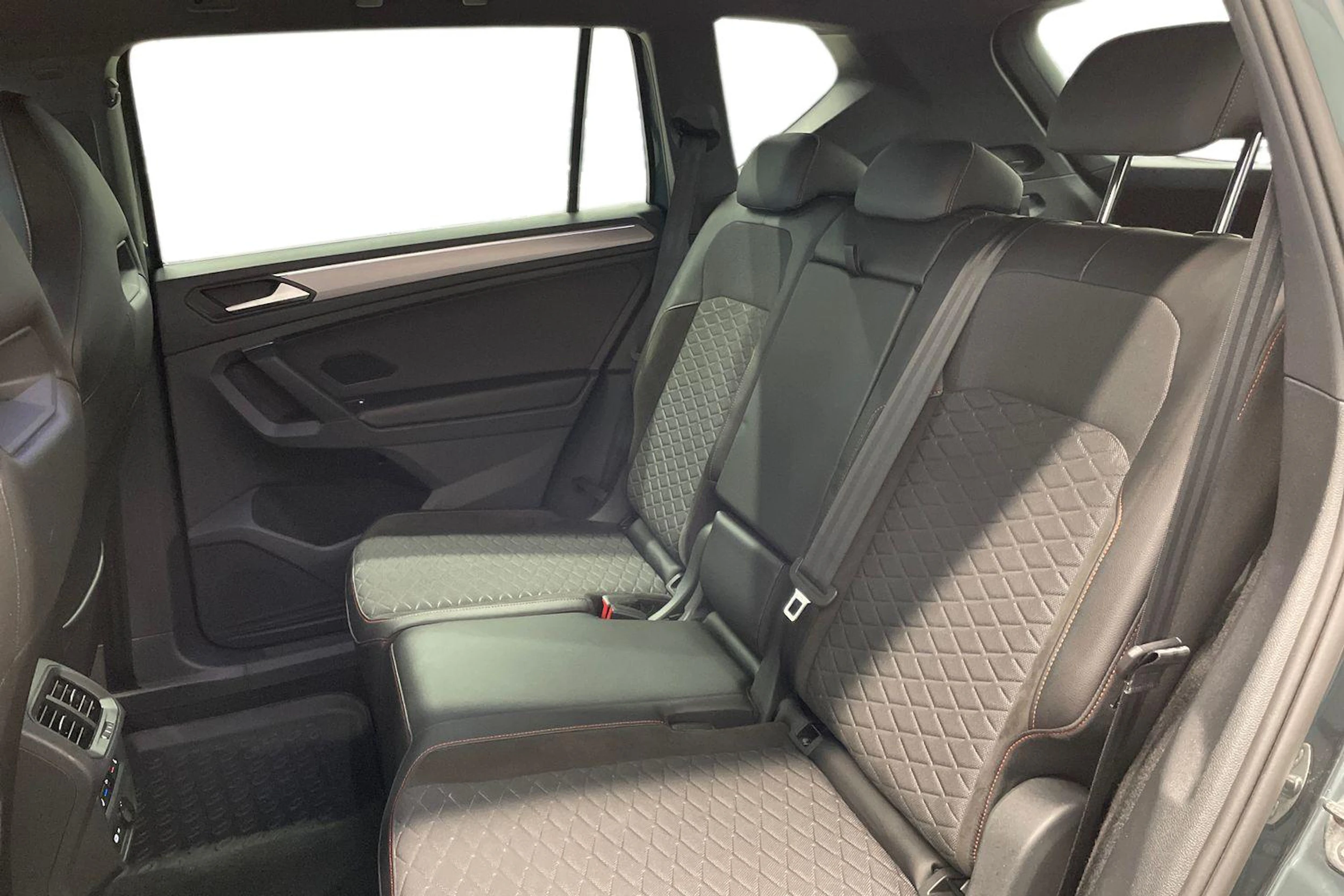 Vihreä SEAT Tarraco 2021 kuva 8.