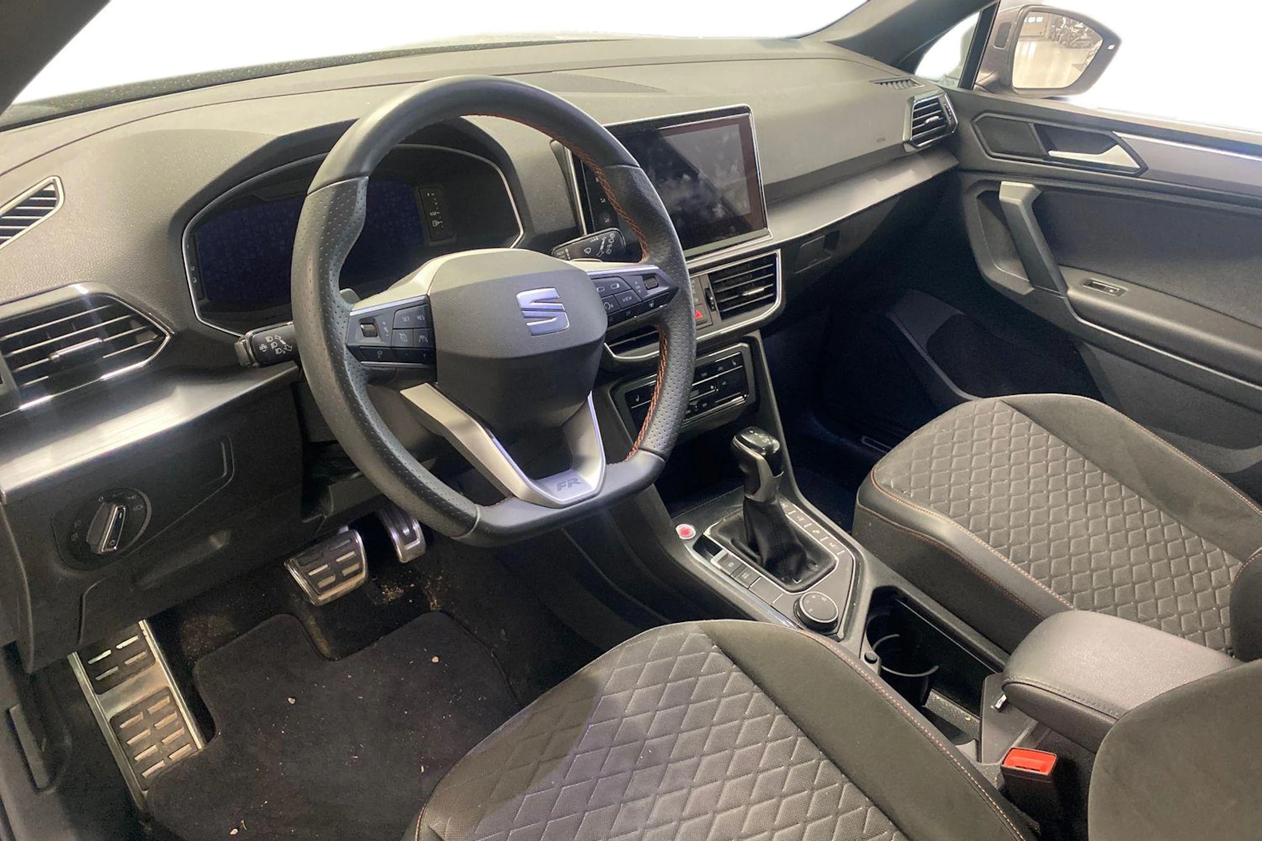 Harmaa SEAT Tarraco 2021 kuva 3.