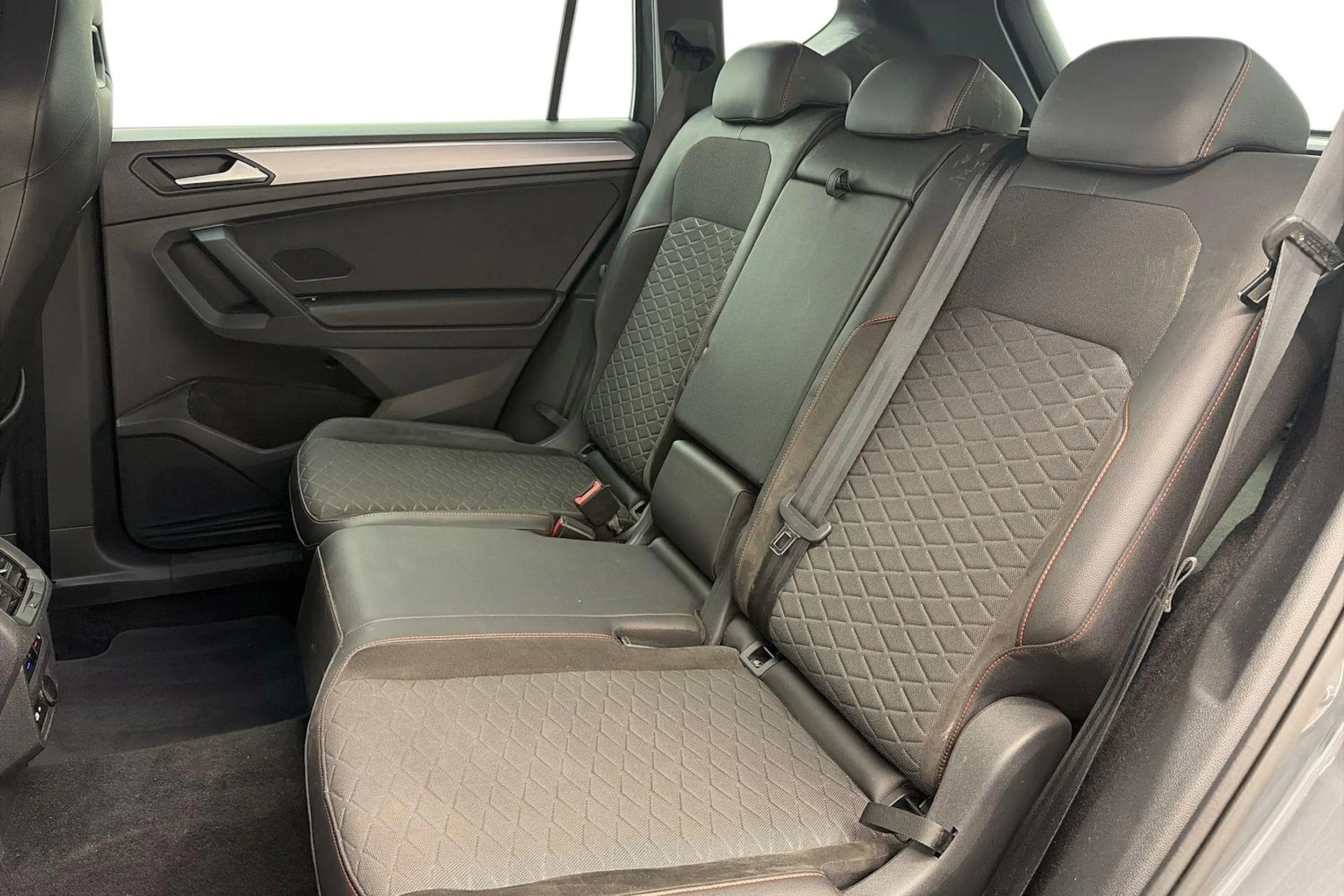 Harmaa SEAT Tarraco 2021 kuva 11.