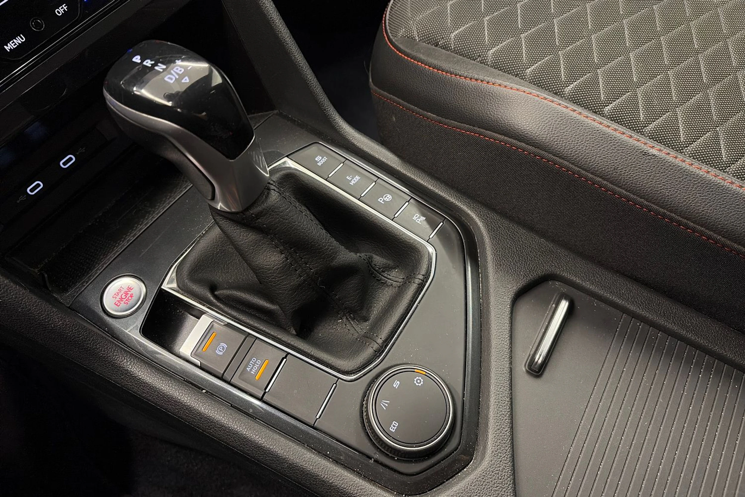 Harmaa SEAT Tarraco 2021 kuva 27.