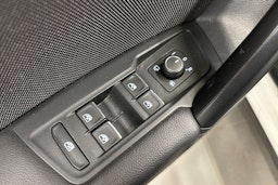 valkoinen SEAT Tarraco 2021 kuva 17.