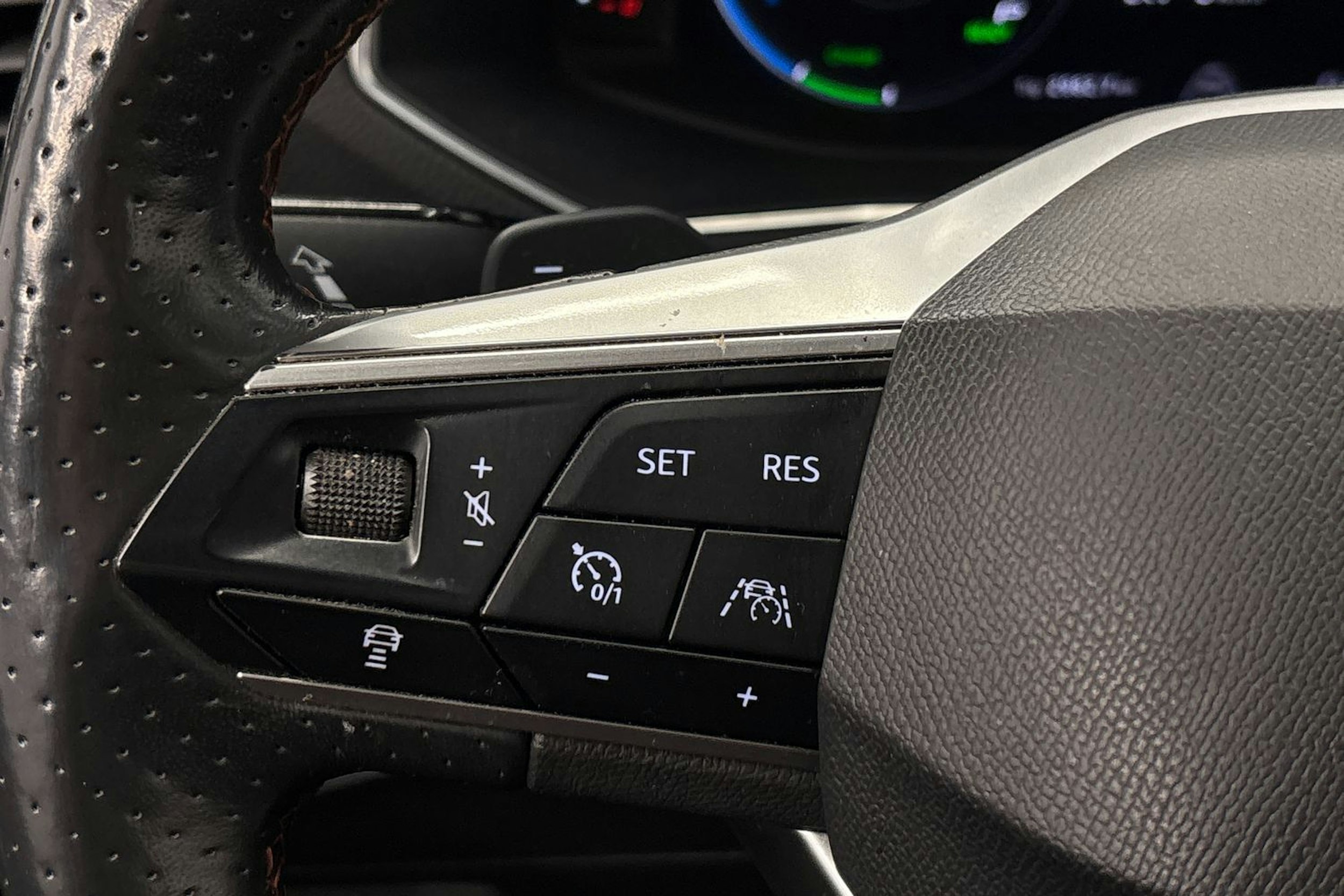 valkoinen SEAT Tarraco 2021 kuva 20.