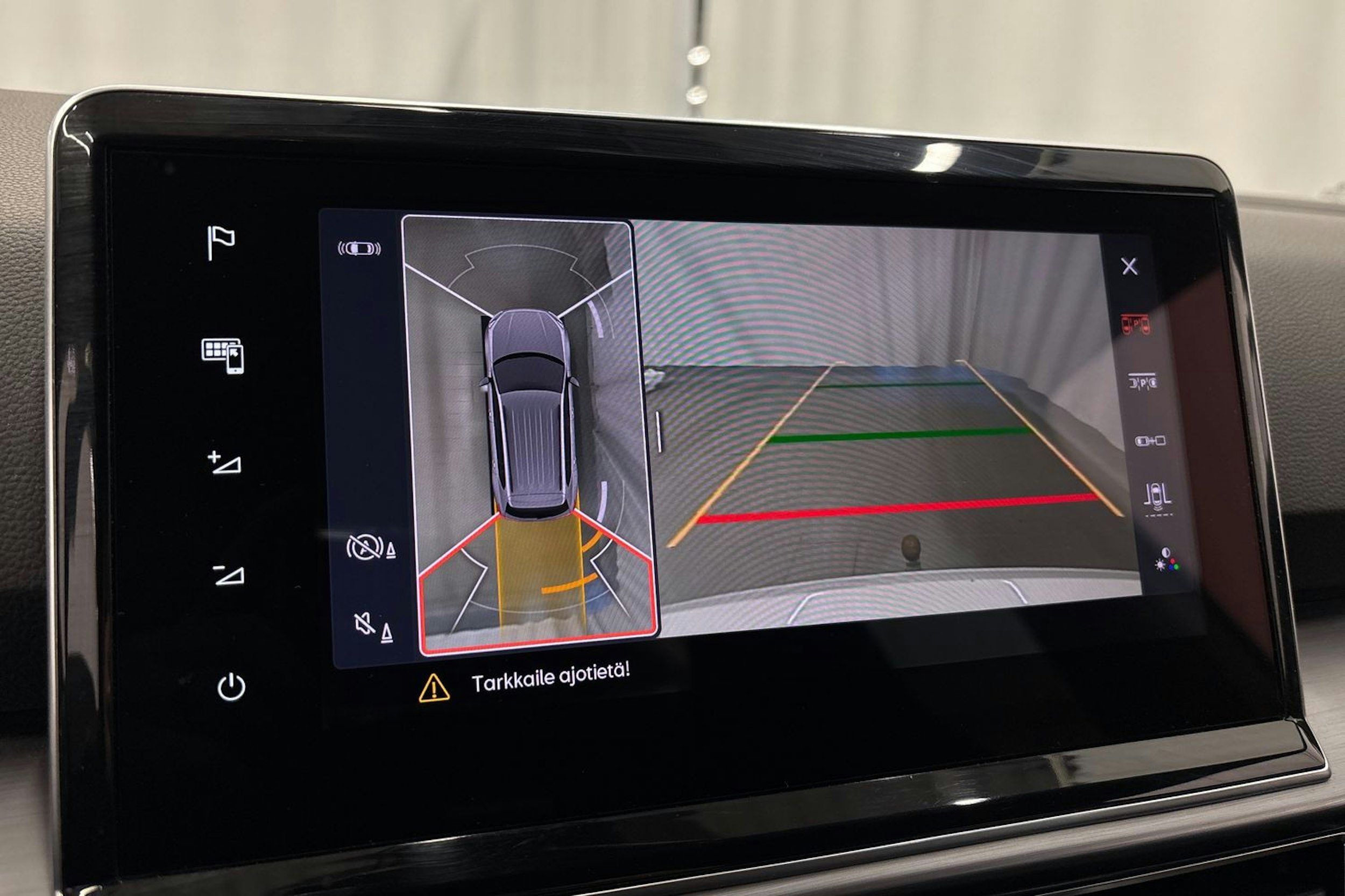 valkoinen SEAT Tarraco 2021 kuva 22.