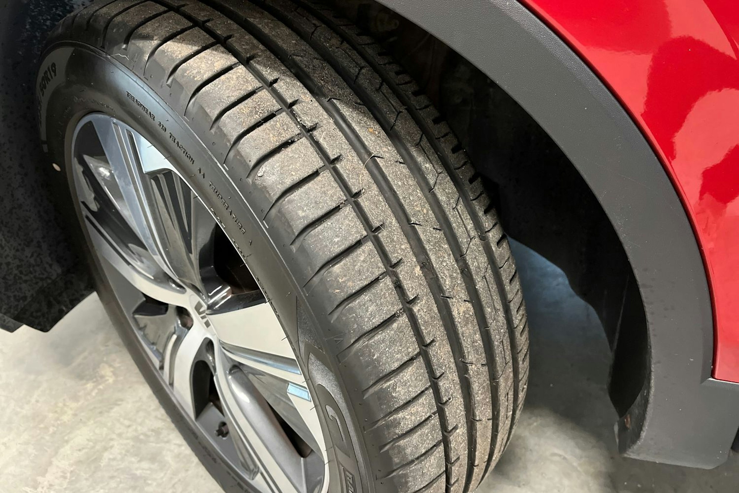 punainen SEAT Tarraco 2021 kuva 13.