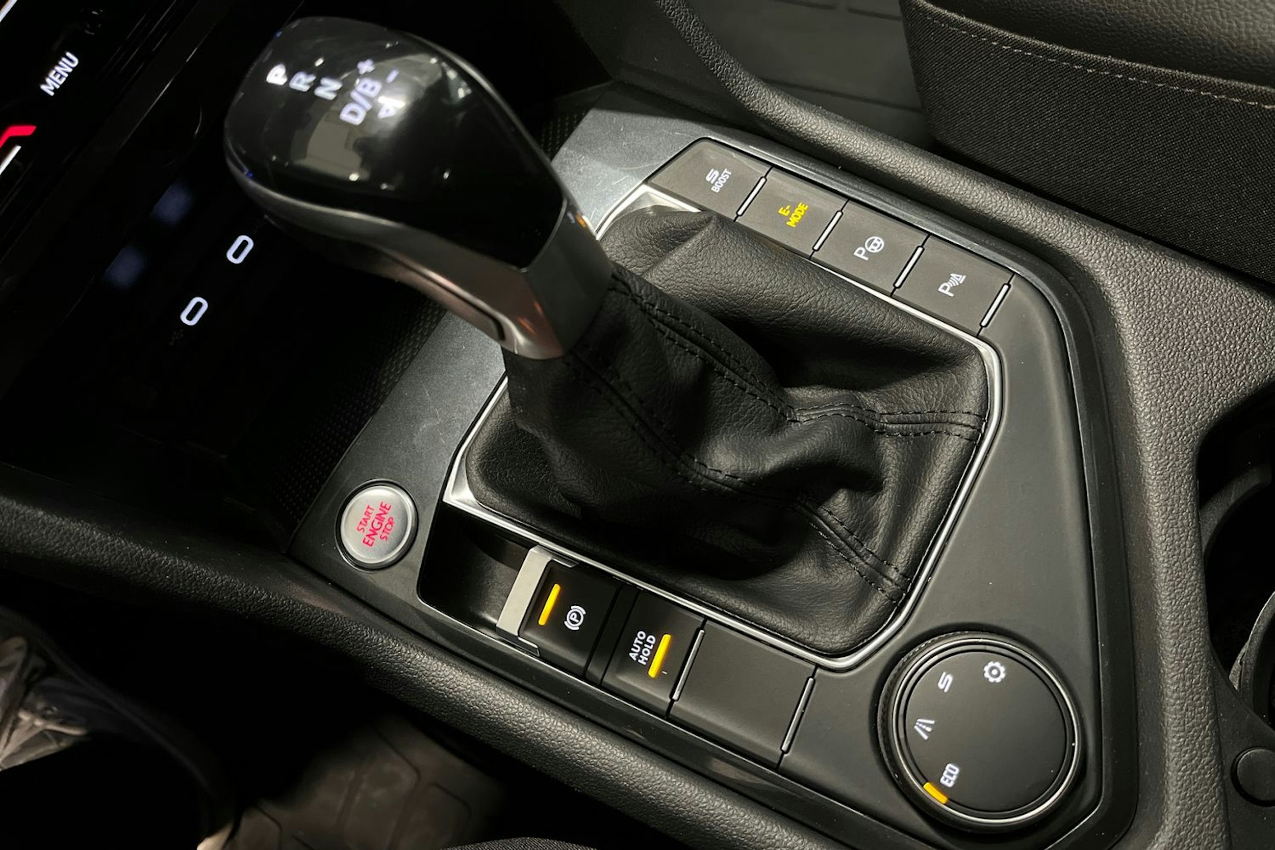 punainen SEAT Tarraco 2021 kuva 29.
