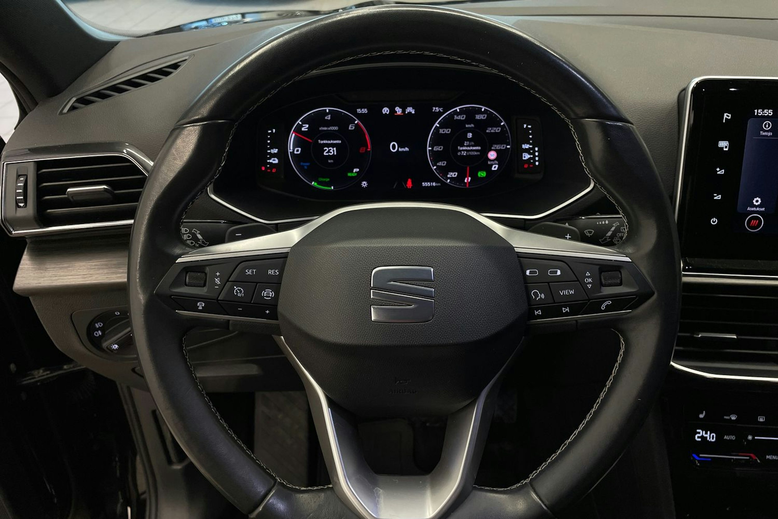 Musta SEAT Tarraco 2022 kuva 15.