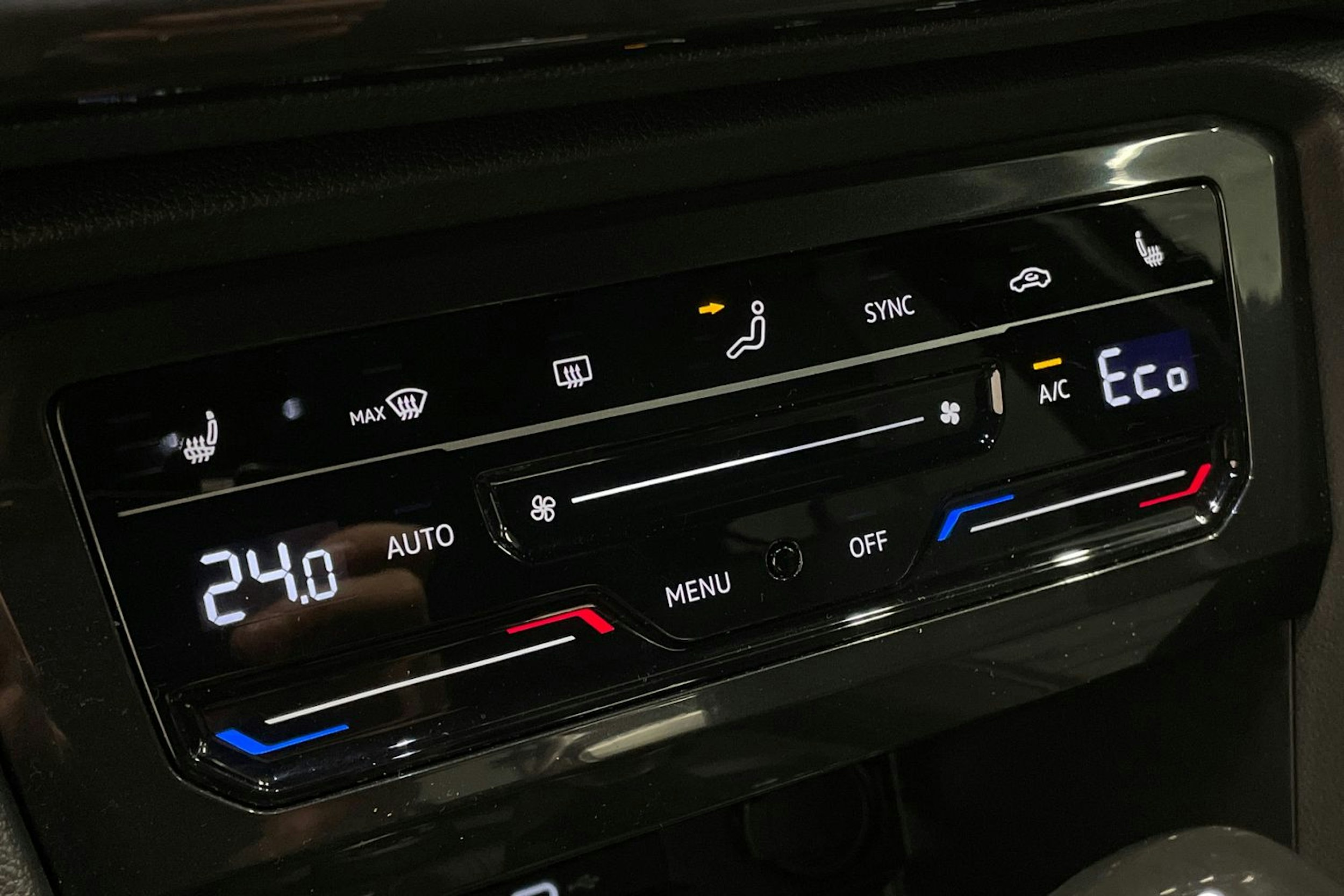 Musta SEAT Tarraco 2022 kuva 19.