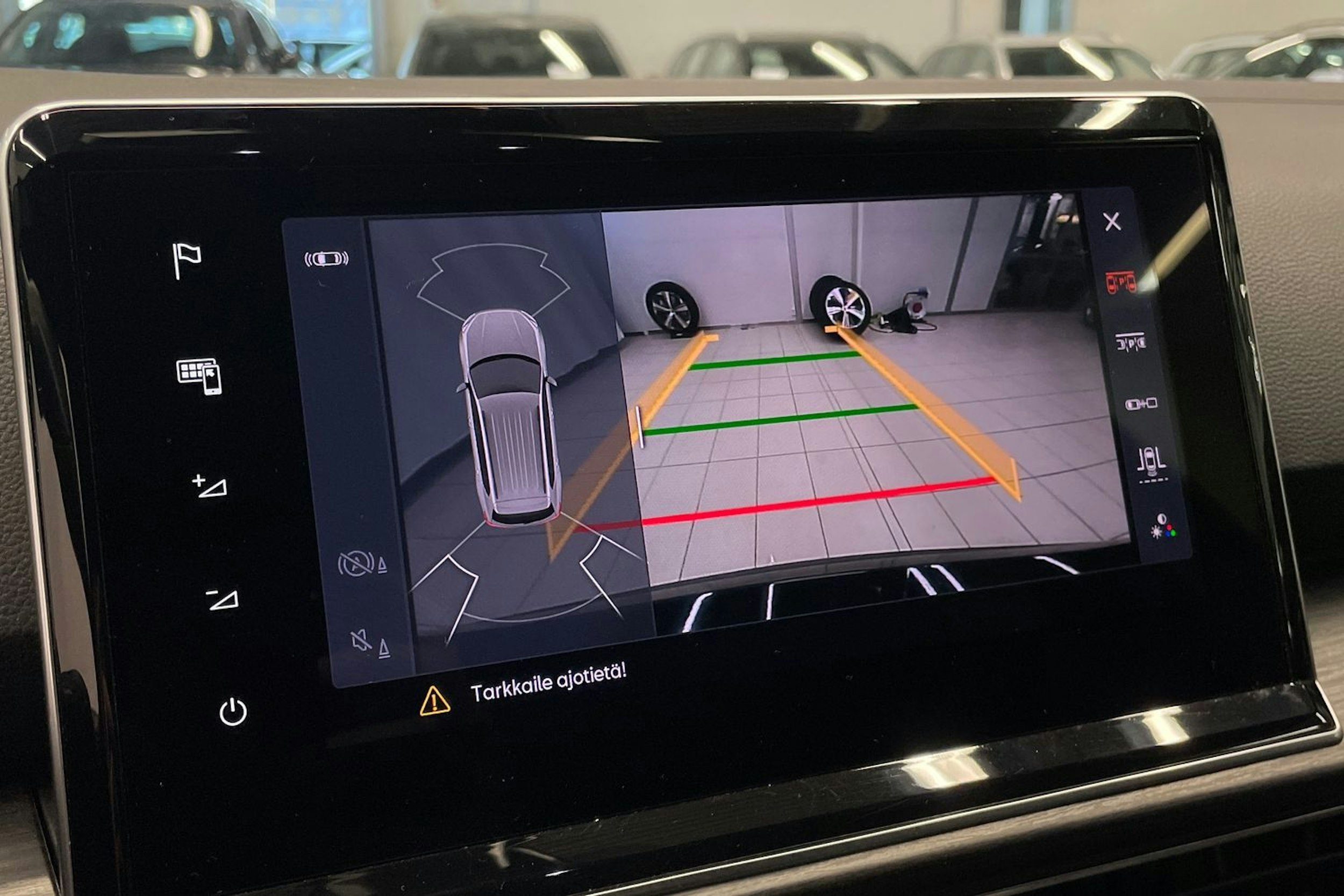 Musta SEAT Tarraco 2022 kuva 21.