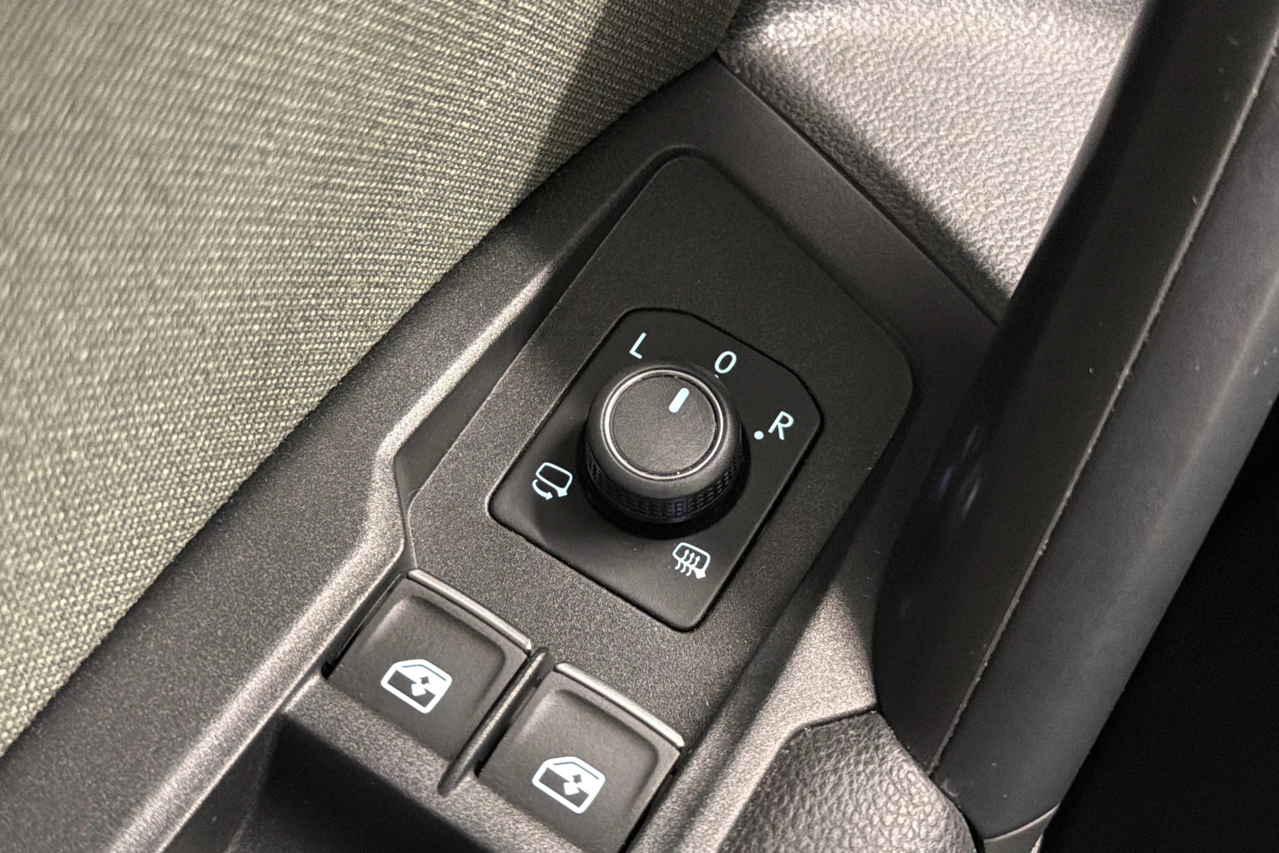 Harmaa SEAT Tarraco 2023 kuva 22.