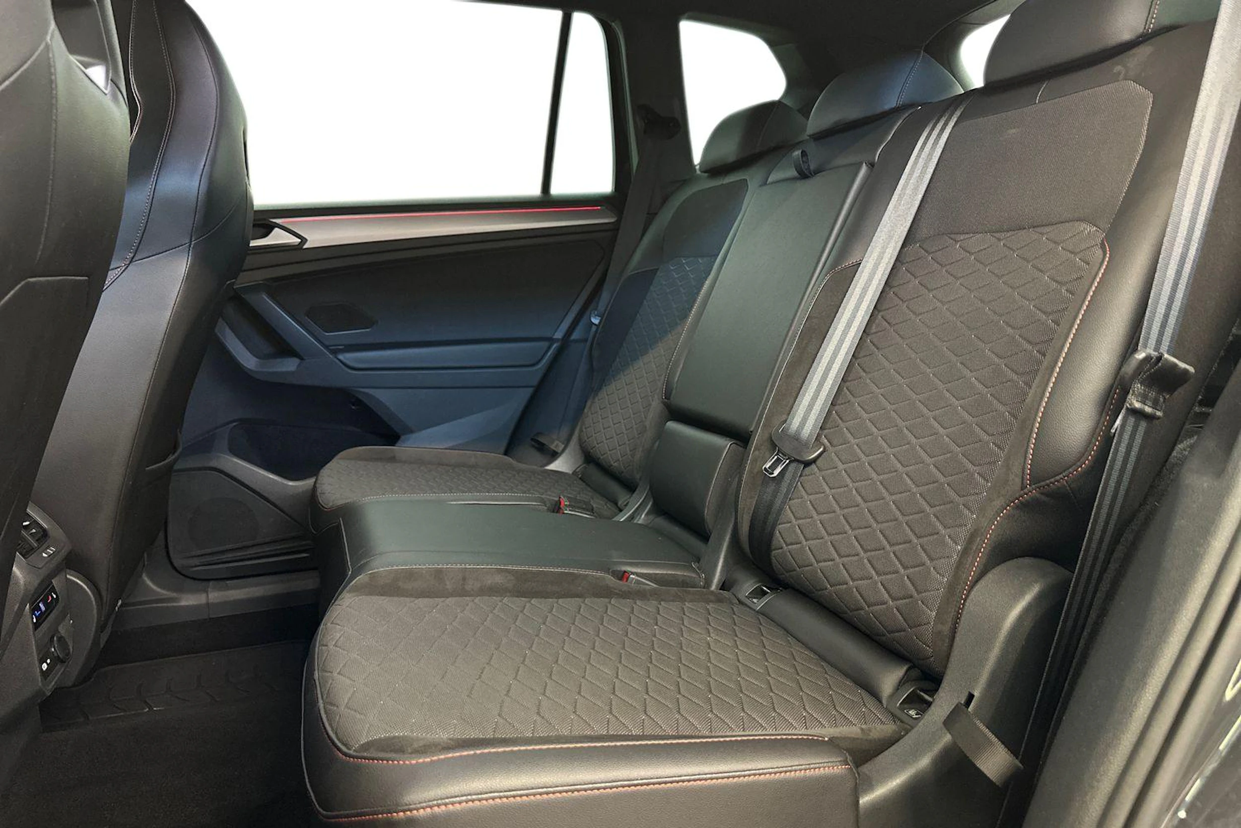 harmaa SEAT Tarraco 2022 kuva 8.
