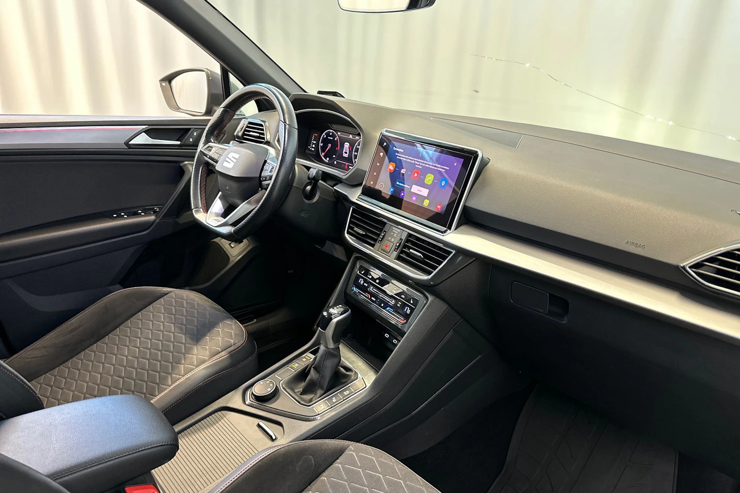 harmaa SEAT Tarraco 2022 kuva 12.