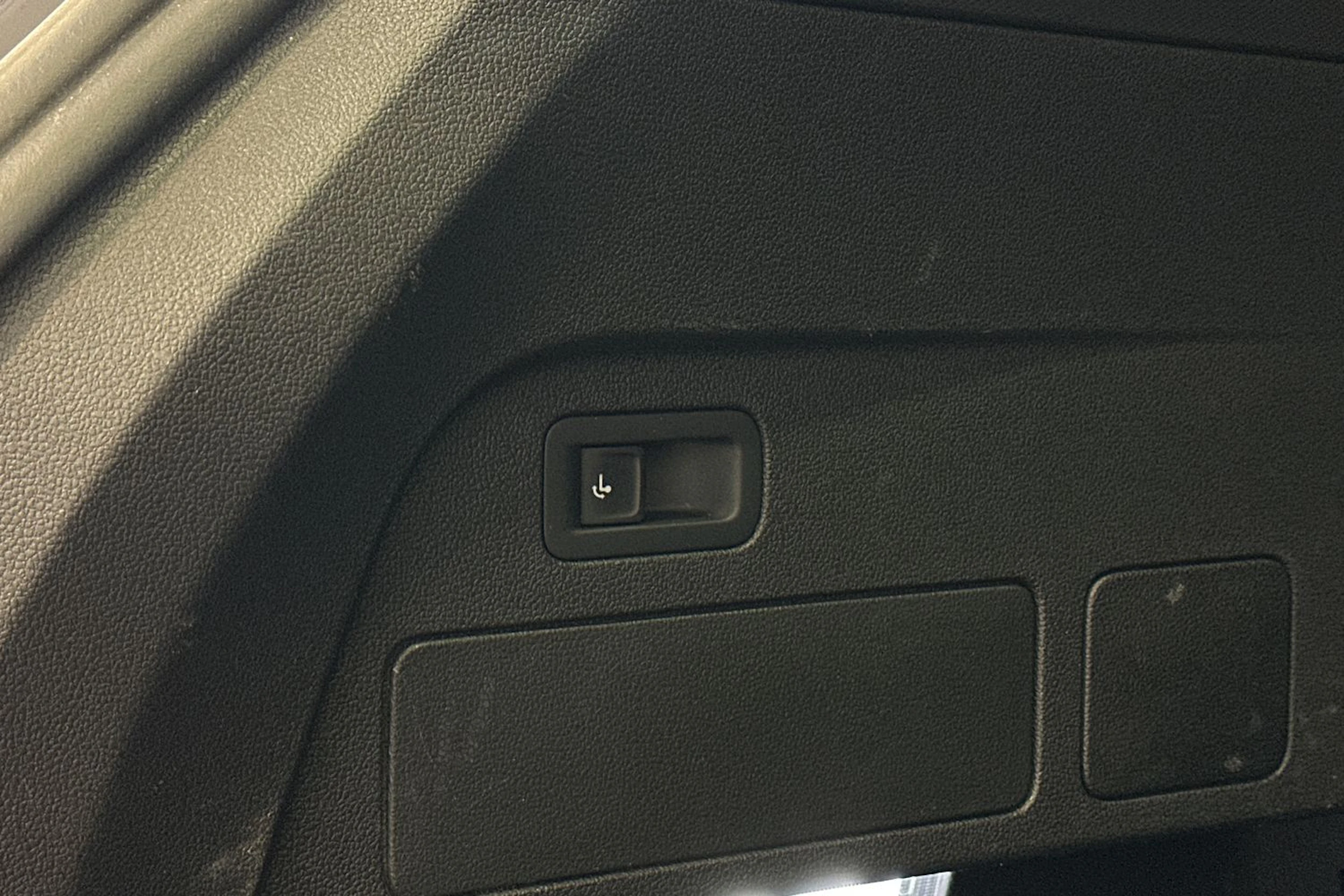 harmaa SEAT Tarraco 2022 kuva 15.