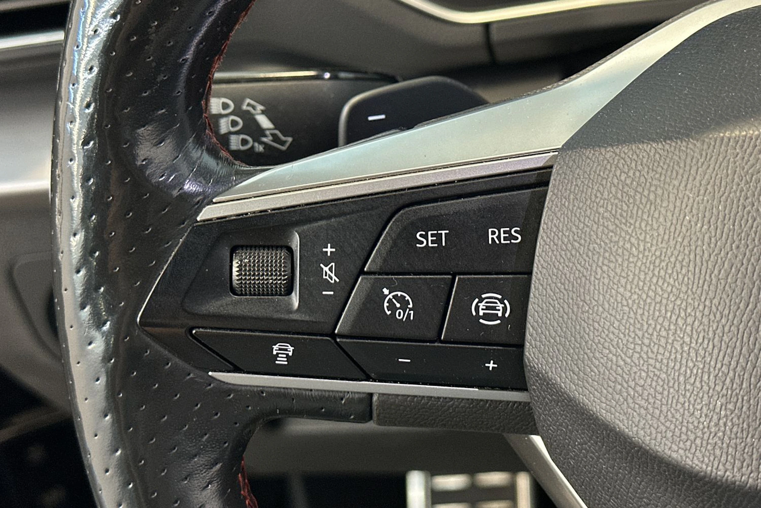 harmaa SEAT Tarraco 2022 kuva 20.