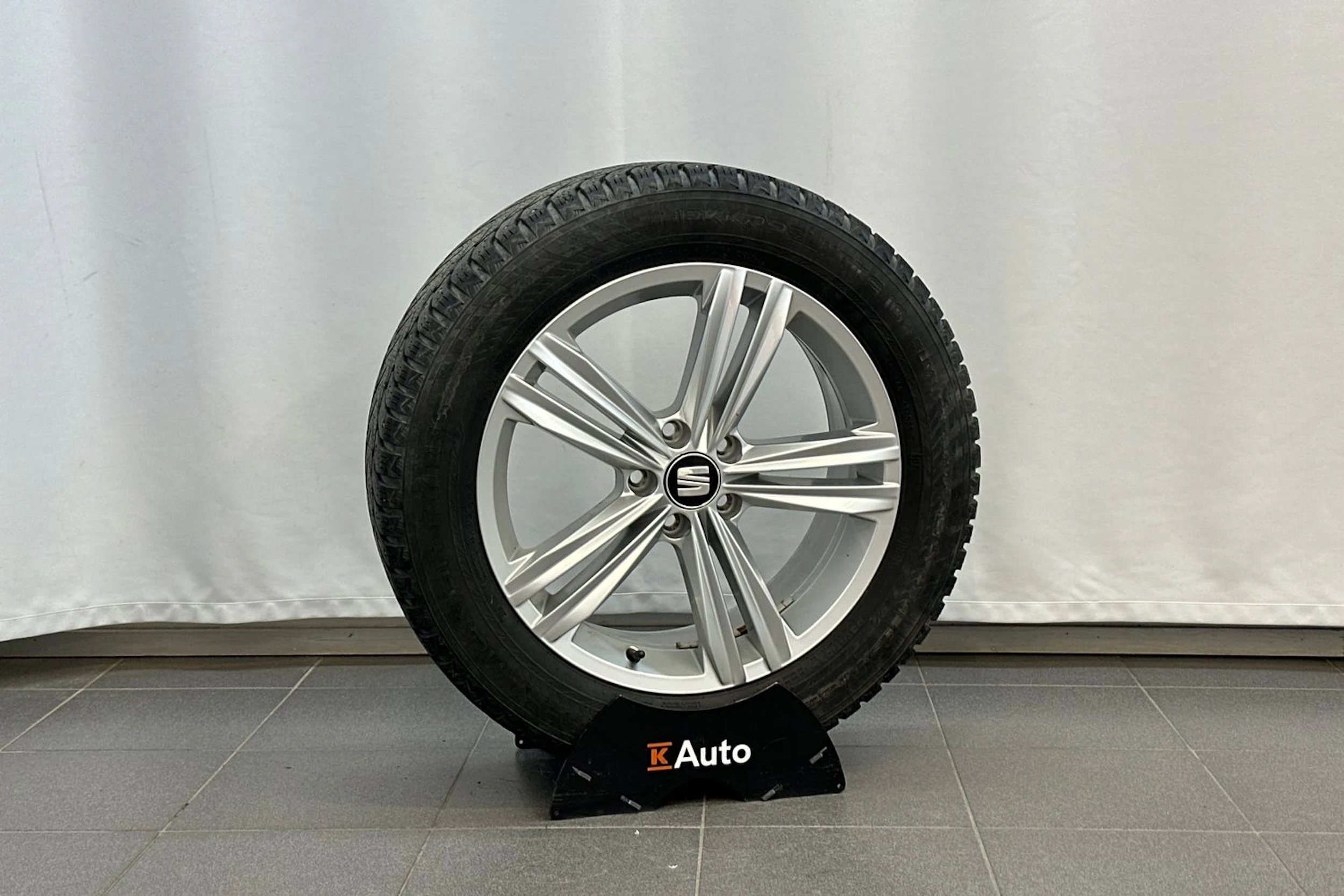 harmaa SEAT Tarraco 2022 kuva 33.