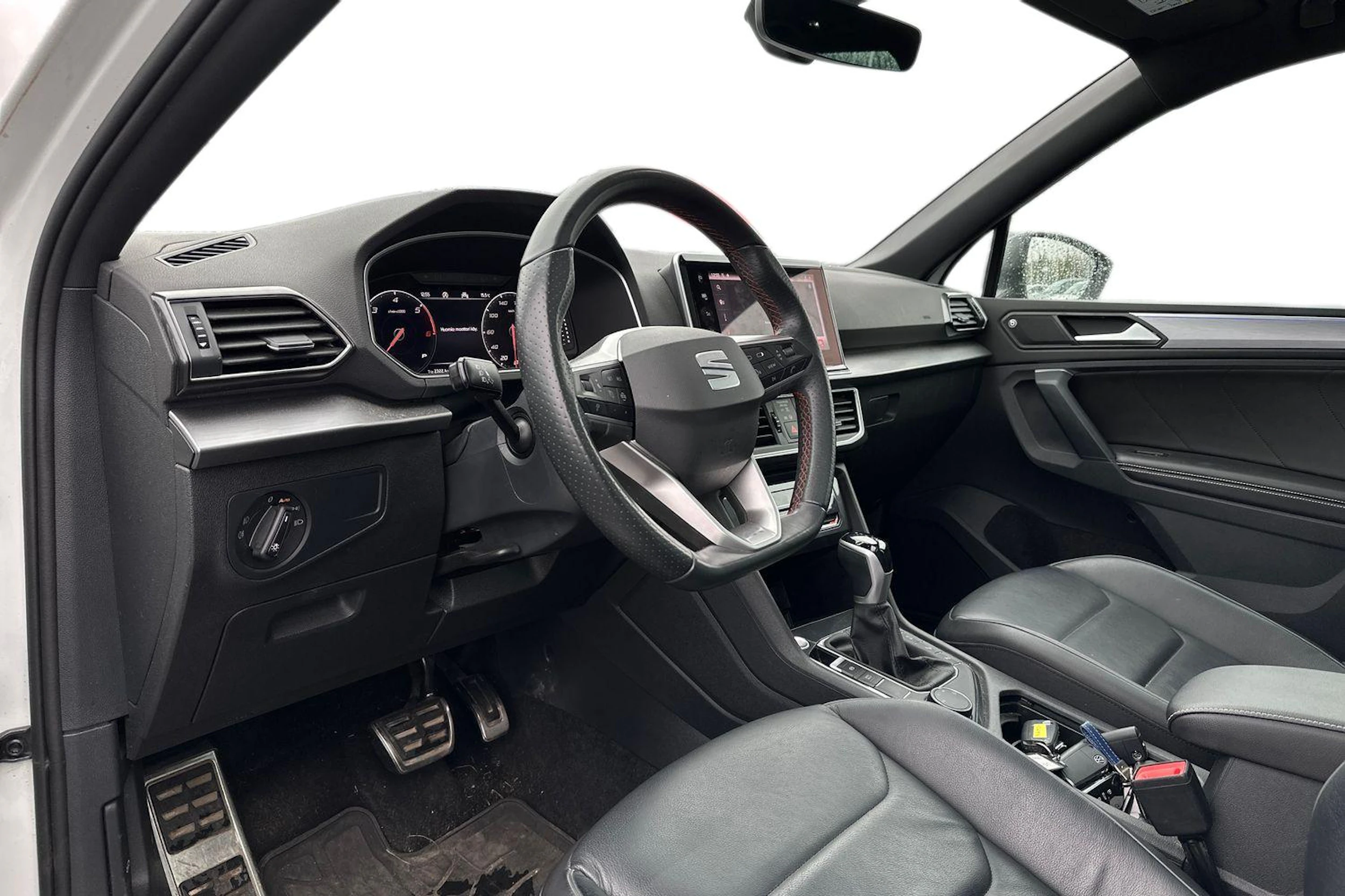 valkoinen SEAT Tarraco 2023 kuva 3.