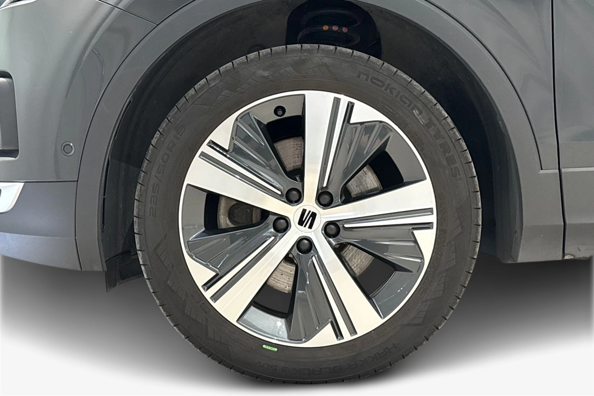 harmaa SEAT Tarraco 2023 kuva 12.