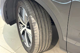 harmaa SEAT Tarraco 2023 kuva 13.