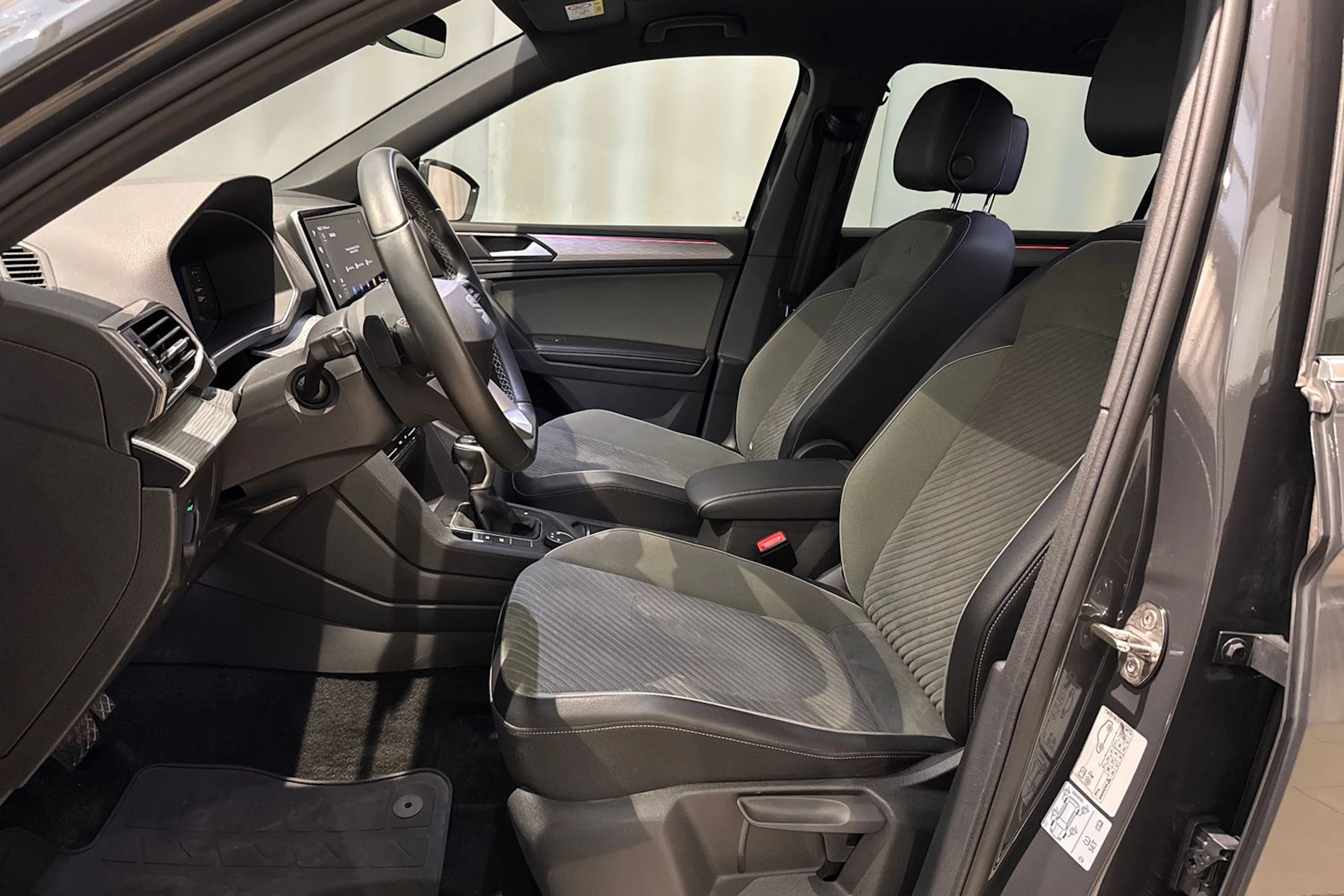 harmaa SEAT Tarraco 2023 kuva 18.