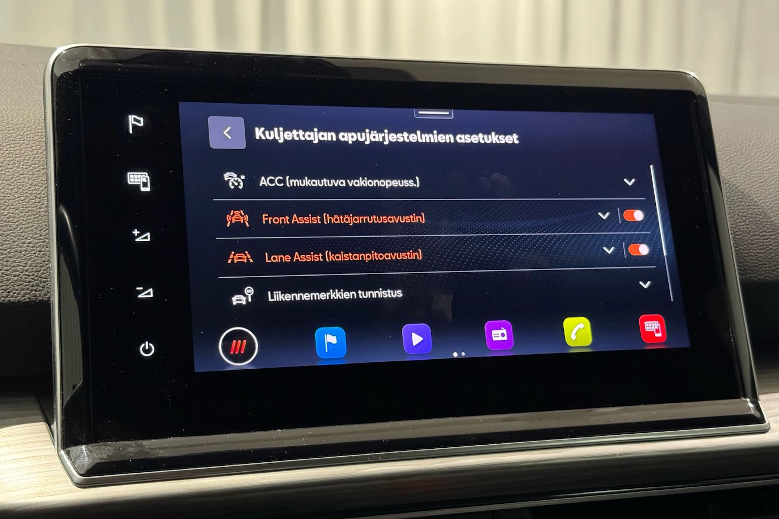 harmaa SEAT Tarraco 2023 kuva 26.