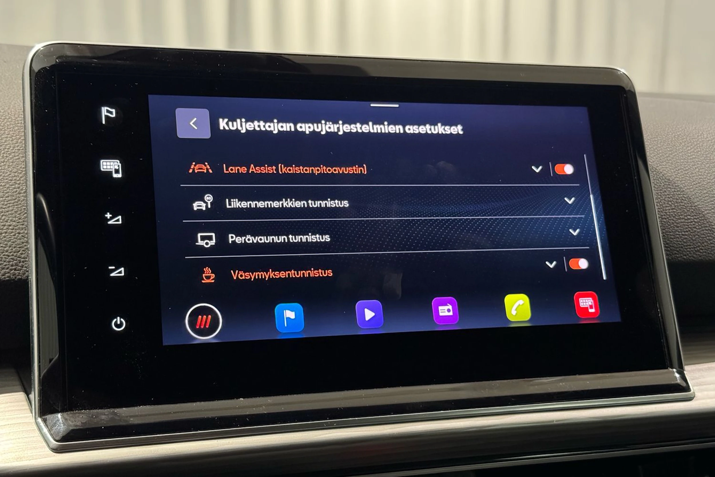 harmaa SEAT Tarraco 2023 kuva 27.