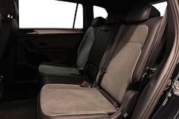 musta SEAT Tarraco 2023 kuva 11.