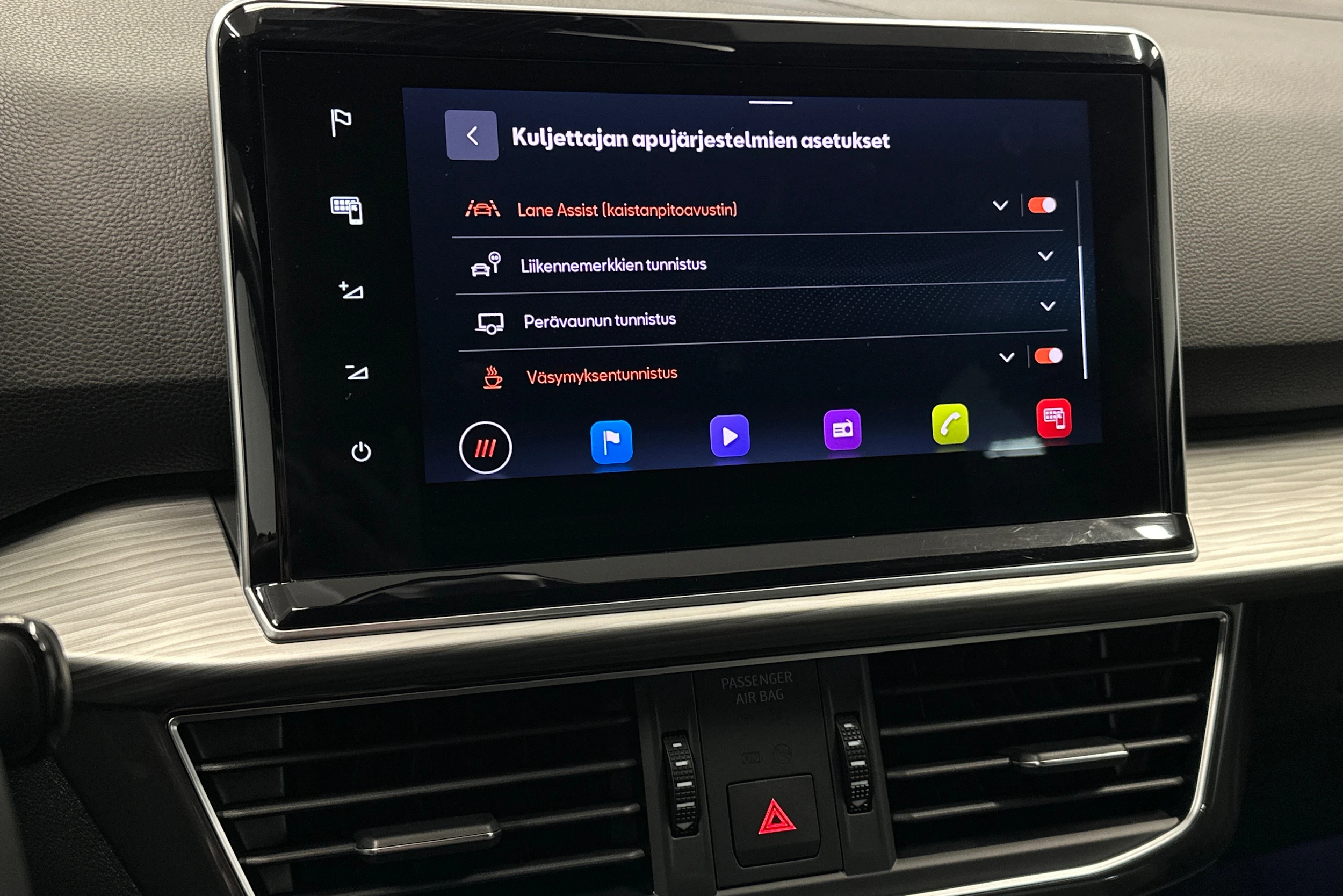 musta SEAT Tarraco 2023 kuva 27.