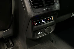 musta SEAT Tarraco 2023 kuva 31.