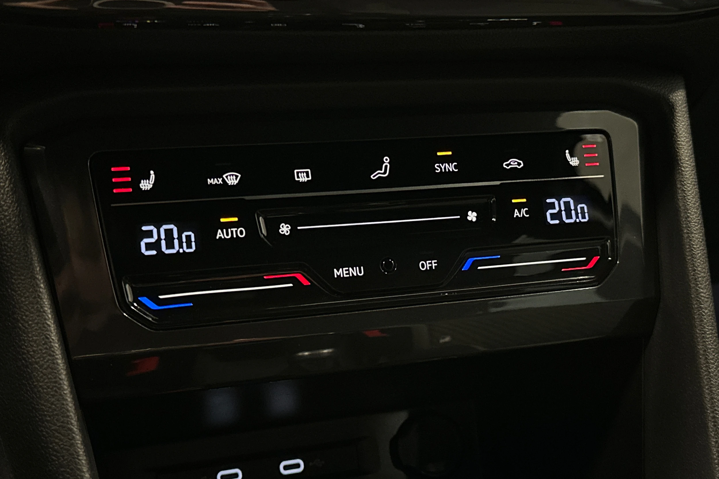 musta SEAT Tarraco 2023 kuva 32.