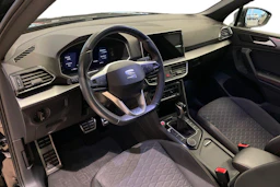 met. musta SEAT Tarraco 2023 kuva 8.