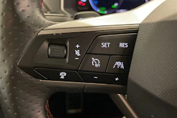 met. musta SEAT Tarraco 2023 kuva 20.