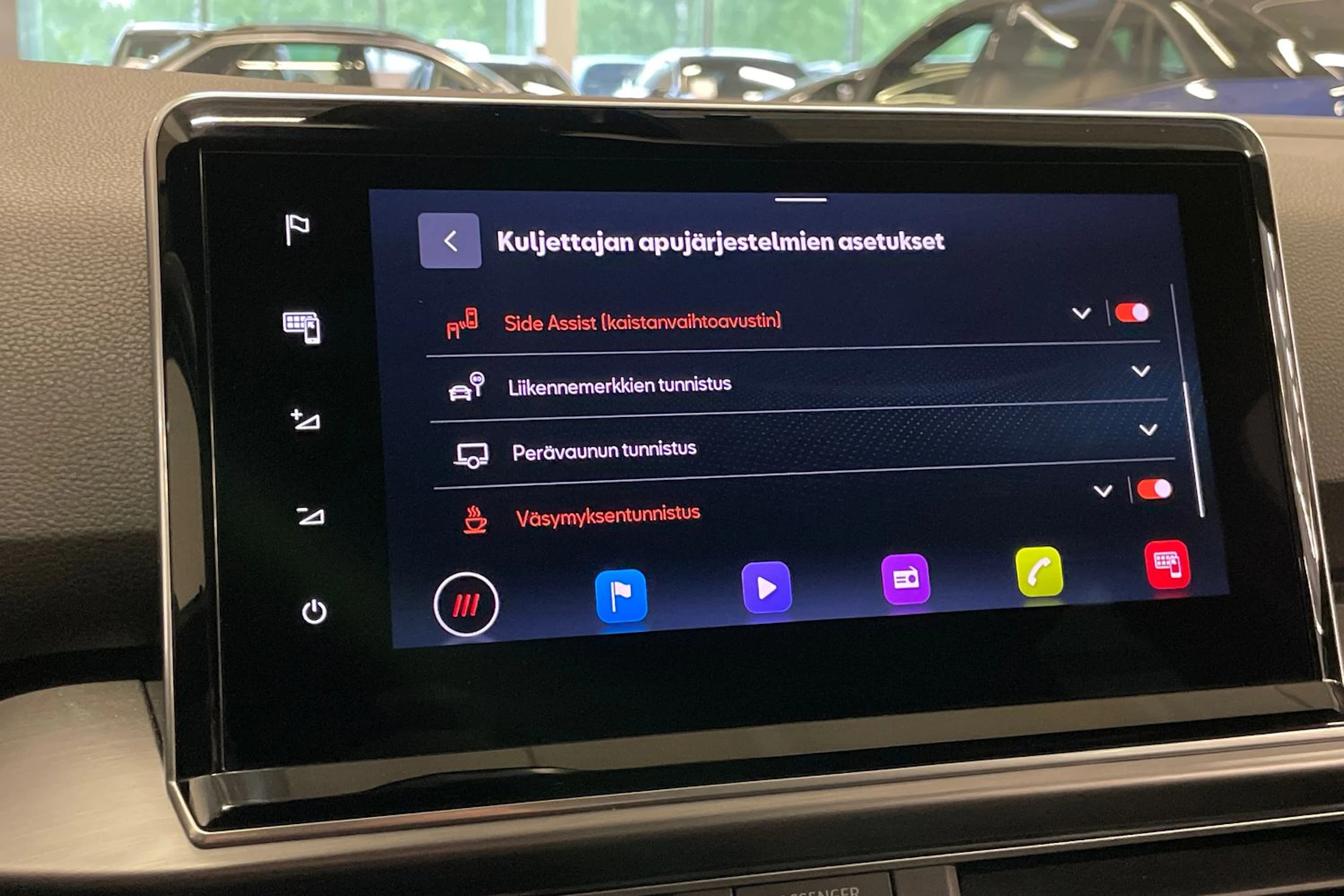 met. musta SEAT Tarraco 2023 kuva 24.