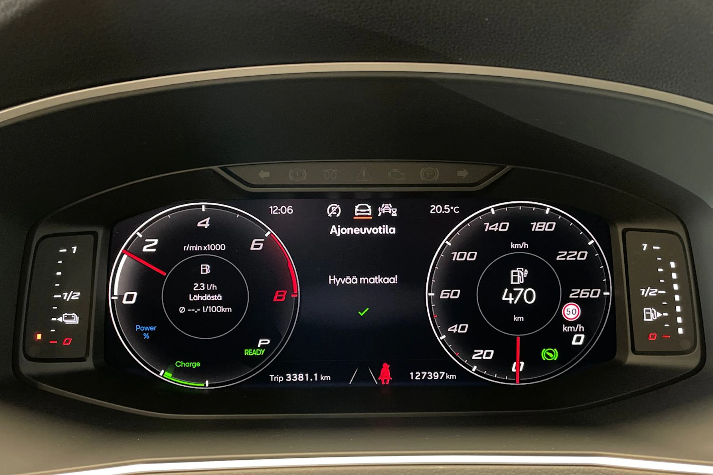 sininen SEAT Tarraco 2023 kuva 14.