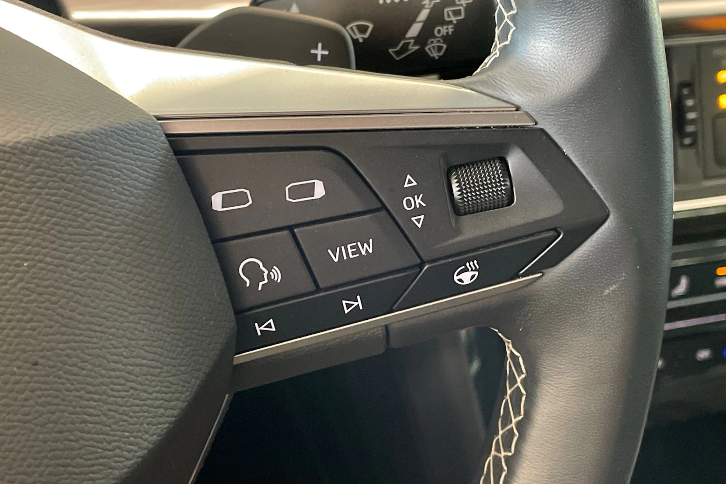 sininen SEAT Tarraco 2023 kuva 15.