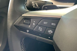 sininen SEAT Tarraco 2023 kuva 16.