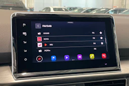sininen SEAT Tarraco 2023 kuva 18.
