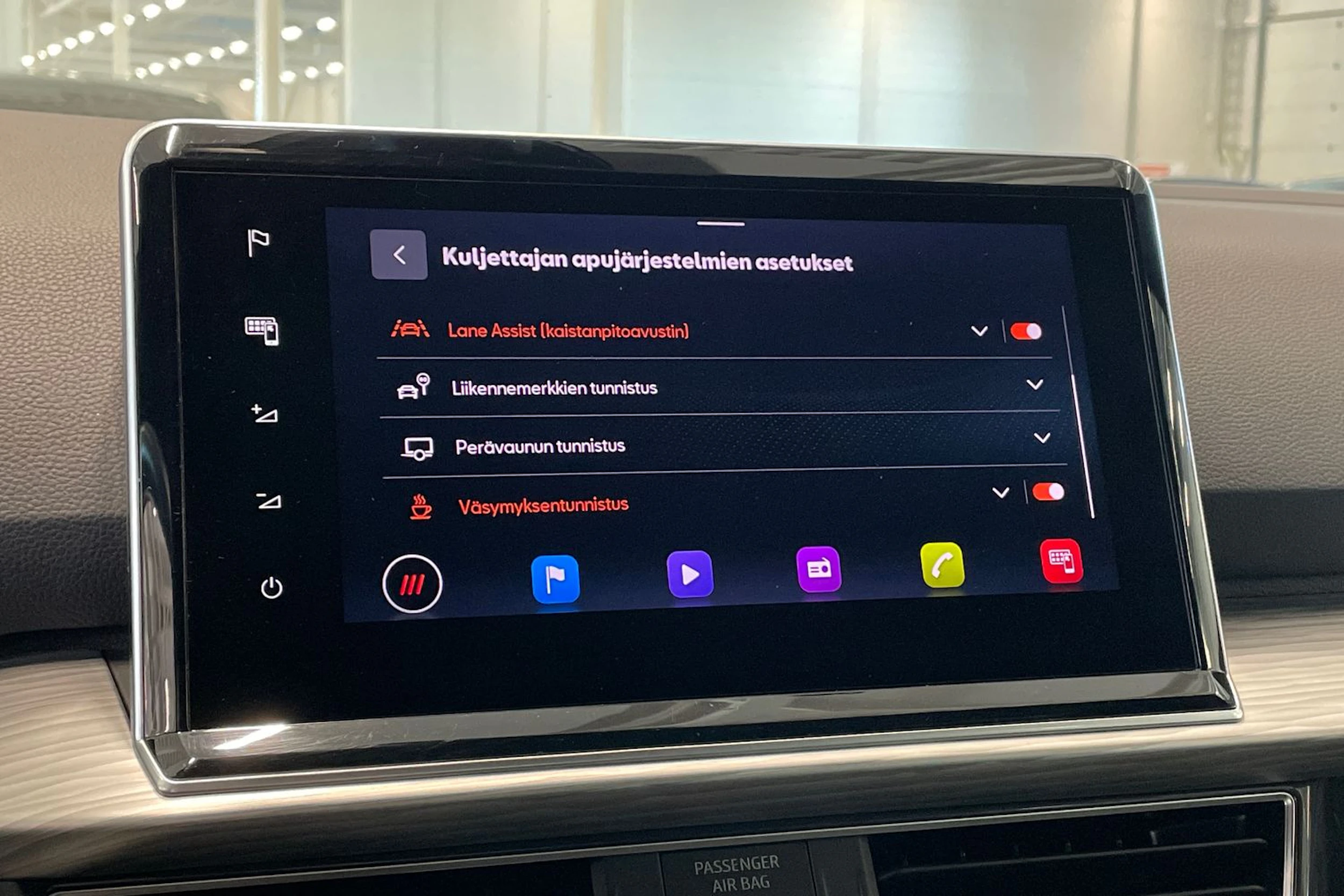 sininen SEAT Tarraco 2023 kuva 24.