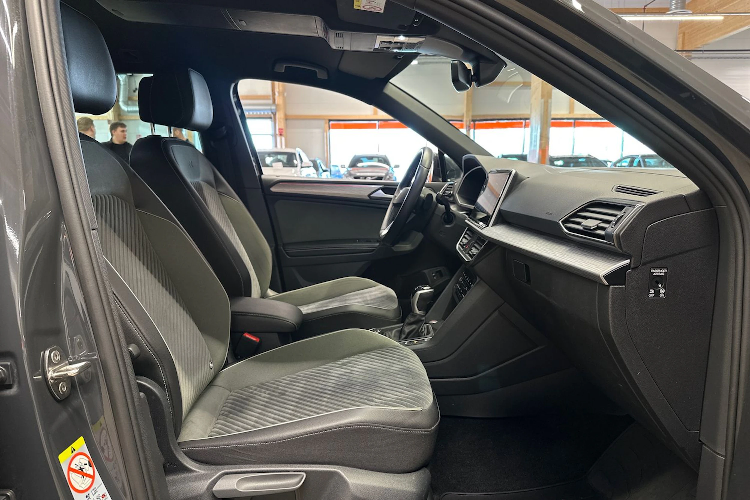 harmaa SEAT Tarraco 2023 kuva 15.