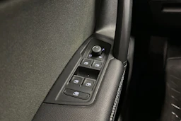 harmaa SEAT Tarraco 2023 kuva 28.