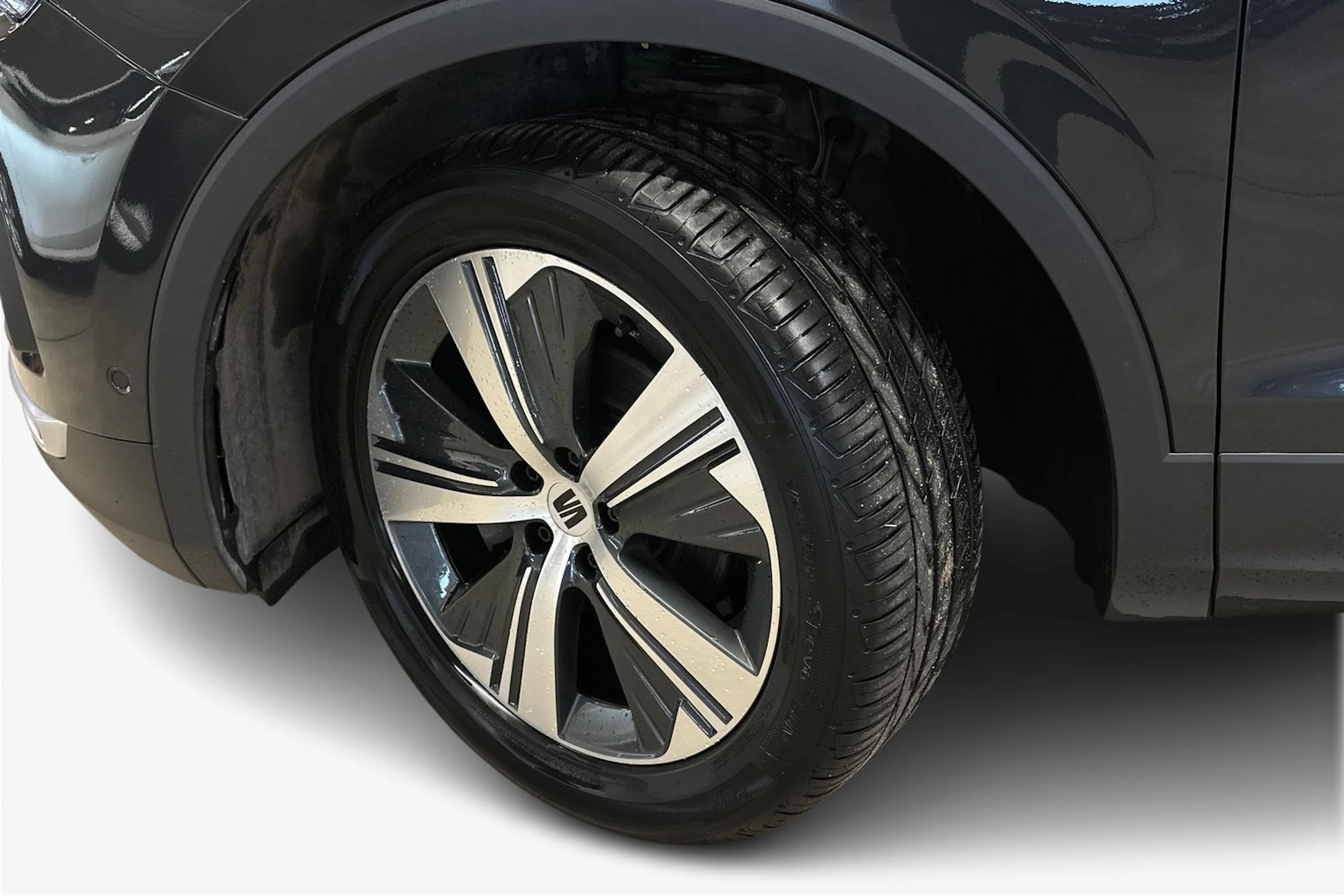harmaa SEAT Tarraco 2023 kuva 9.