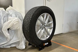 harmaa SEAT Tarraco 2023 kuva 10.