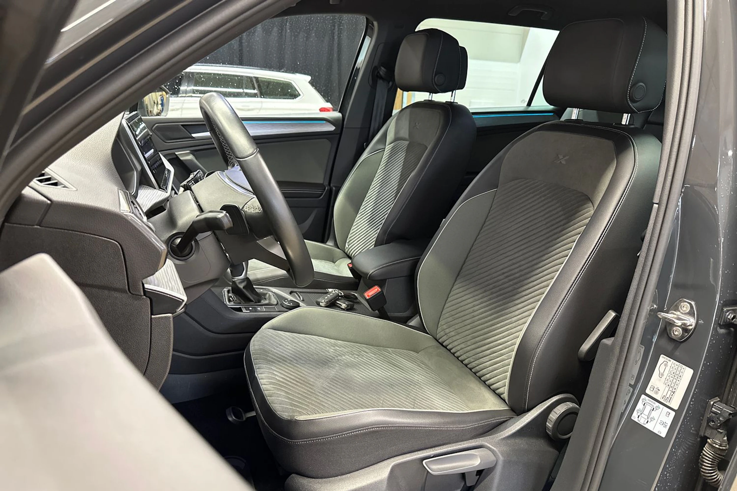 harmaa SEAT Tarraco 2023 kuva 13.