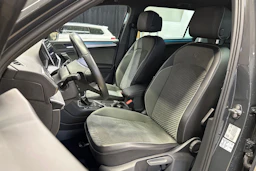 harmaa SEAT Tarraco 2023 kuva 13.
