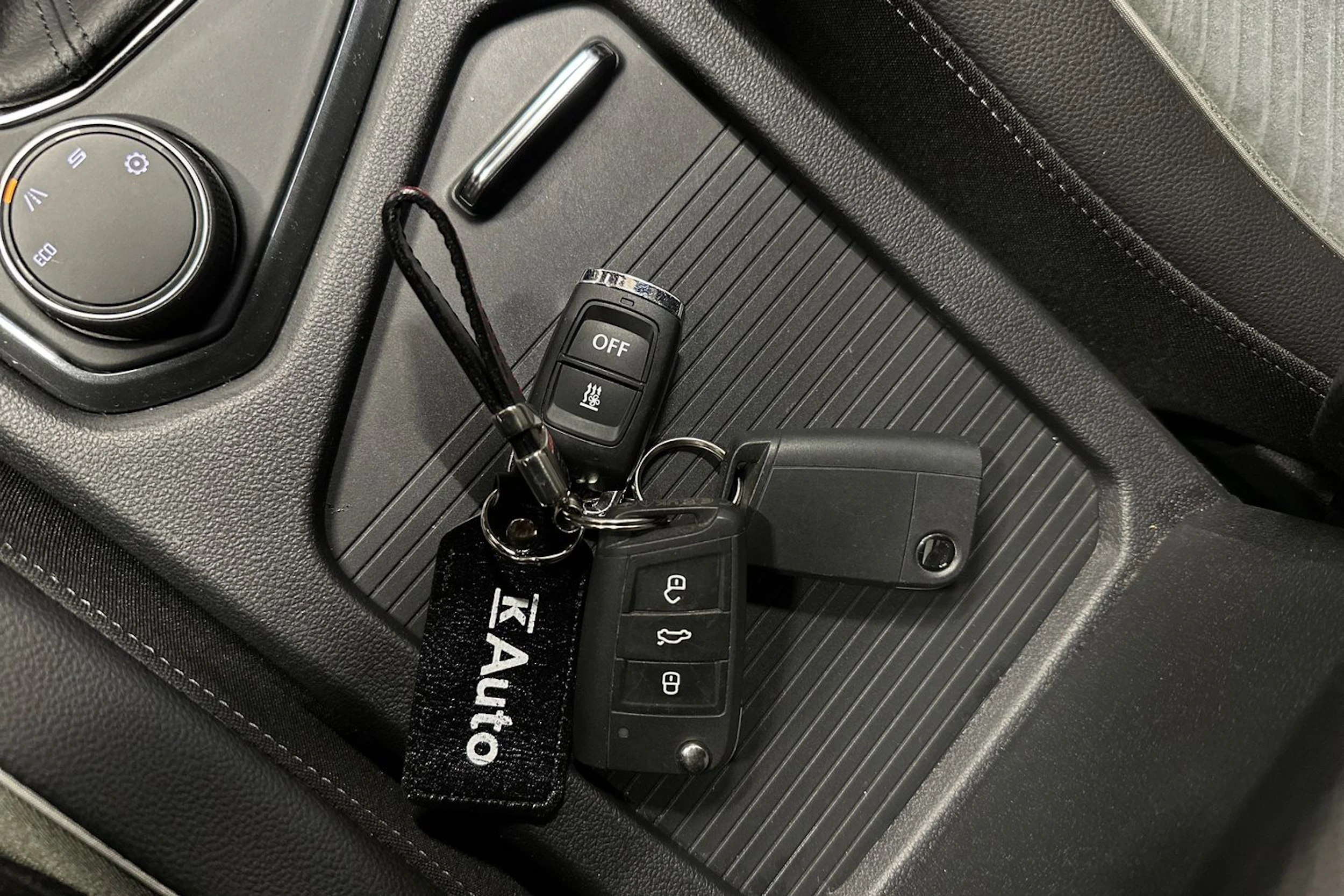 harmaa SEAT Tarraco 2023 kuva 20.